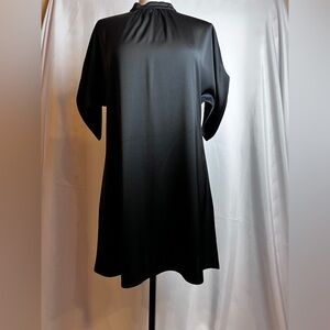 Elegant Black Women's short dress/tunic.  Lovely gorm fitting.